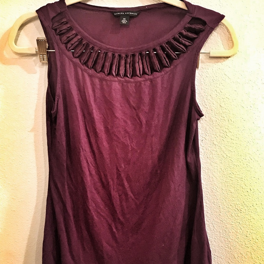 Banana Republic Purple Sleeveless Blouse, Sz. XS